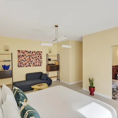 Elegant 2br A Few Steps From Centre ソレント