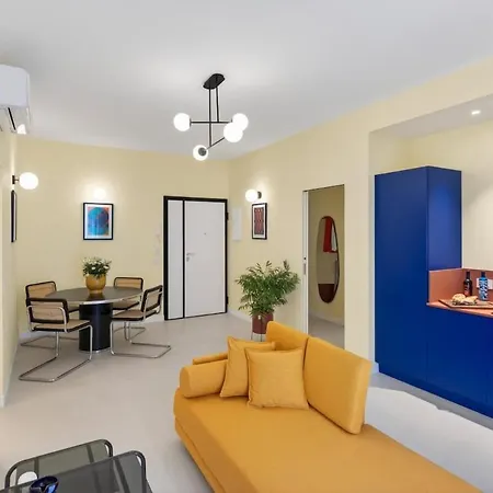 Elegant 2br A Few Steps From Centre アパート