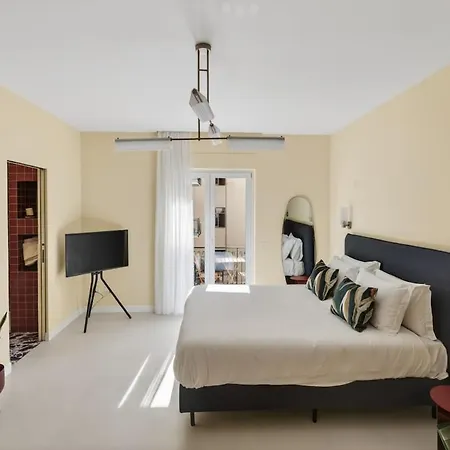 アパート Elegant 2br A Few Steps From Centre