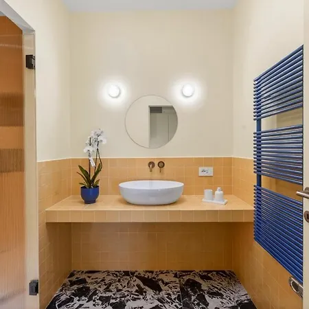 Elegant 2br A Few Steps From Centre アパート